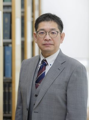 薬学部長 河野 富一
