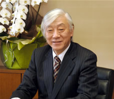理事長・学長　小川彰
